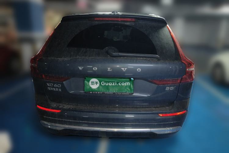 Used Volvo XC60 2022 B5 4x4 Smart Luxury Edition