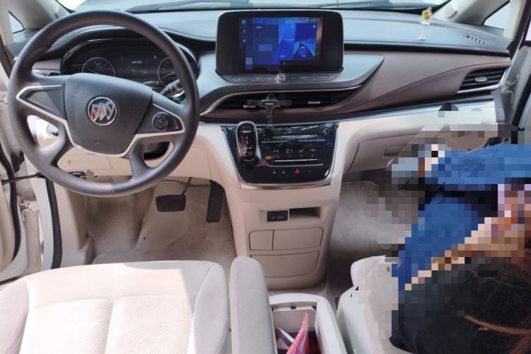 Used Buick GL8 2022 Land Cruiser Executive Class 652T Comfort Model
