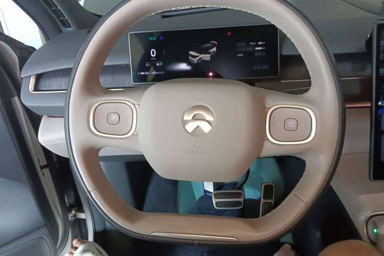 Used Nio ES8 2023 75 kWh Executive Edition
