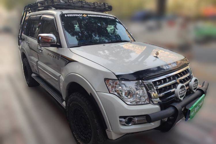Used Mitsubishi Pajero 