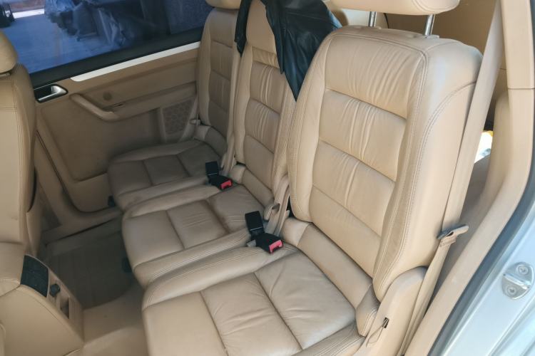 Used Volkswagen Touran 2011 1.4T DSG Zhiya Edition 5 Seats Left Rear Seat