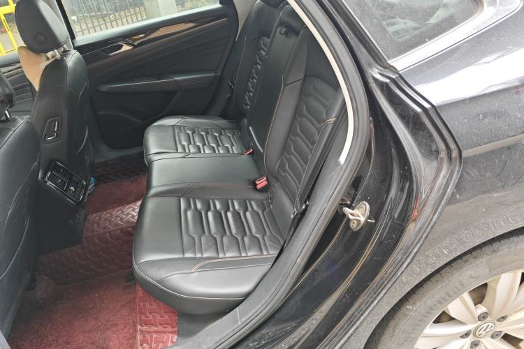 Used Volkswagen Passat 2020 330TSI Elite Edition China VI
