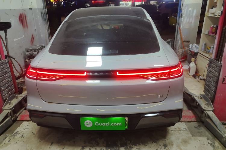 Used Geely Galaxy E8 2025 700 km Long-Range Intelligent Driving Version Rear