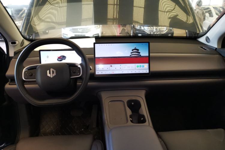 Used Leapmotor C10 2024 530 LiDAR Edition Center Console