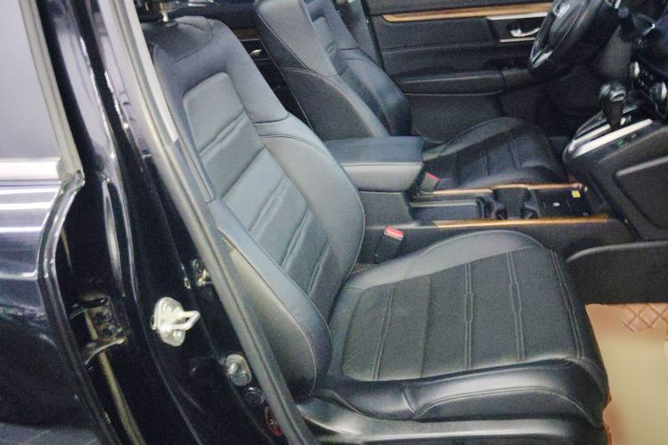 Used Honda CR-V 2021 240TURBO CVT 2WD Fashion Edition Right Front Seat