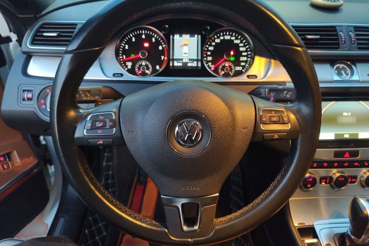 Used Volkswagen FAW-Volkswagen CC 2013 2.0 TSI Ultimate Model Steering Wheel