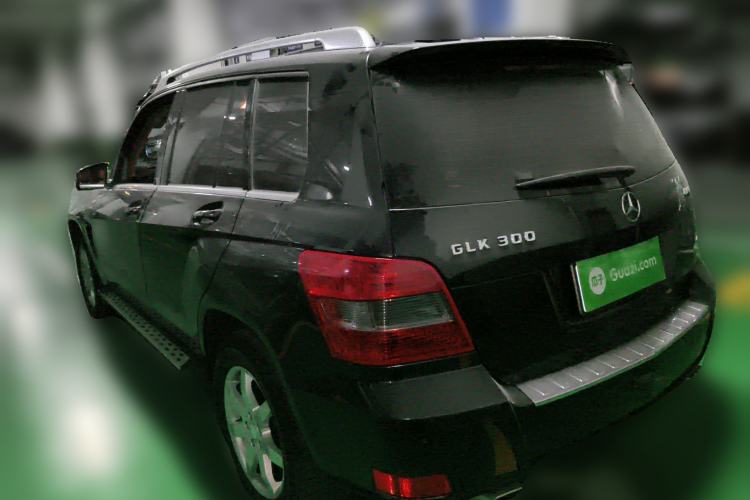 Used Mercedes-Benz GLK-Class 2011 GLK 300 4MATIC Fashion Model Rear Left 45 Deg