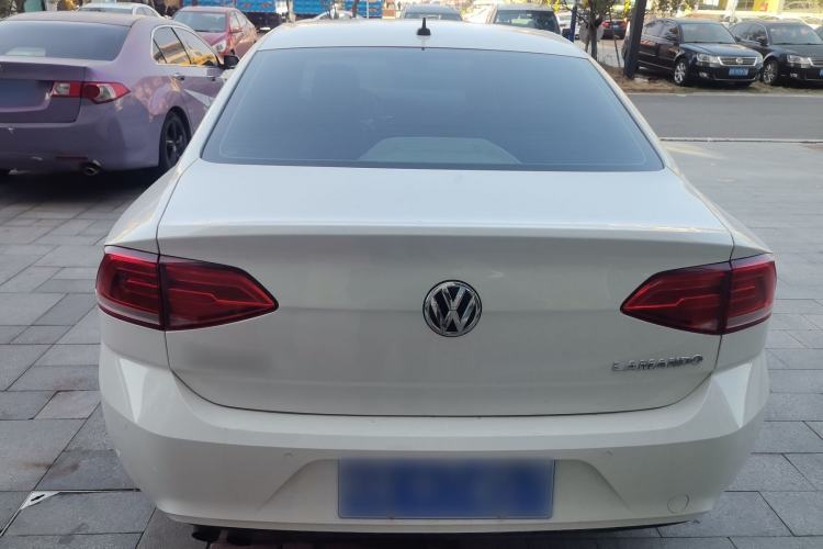 Used Volkswagen Lamando 2017 230TSI DSG Fashion Edition
