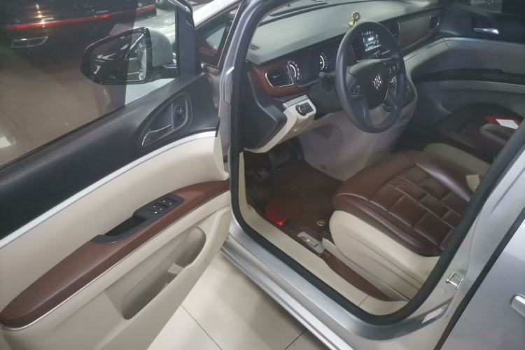 Used Buick GL8 2018 28T Comfort Model China VI Standard Driver Seat