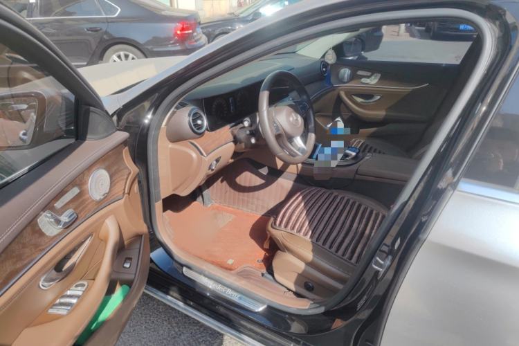 Used Mercedes-Benz E-Class 2018 Facelift E 300 L Luxury Edition
