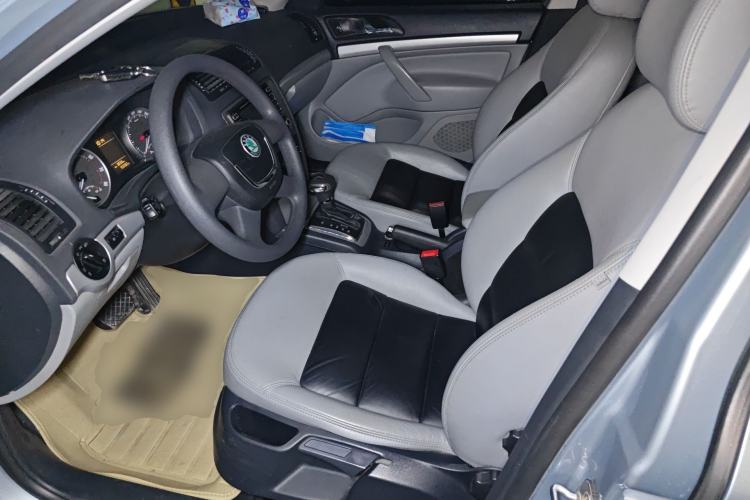 Used Skoda Octavia 2013 1.6L Fifth Anniversary Limited Edition