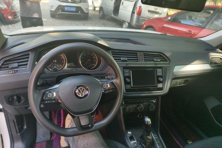 Used Volkswagen Tiguan L 2020 330TSI Automatic Two-Wheel Drive Luxury Edition China VI Standard