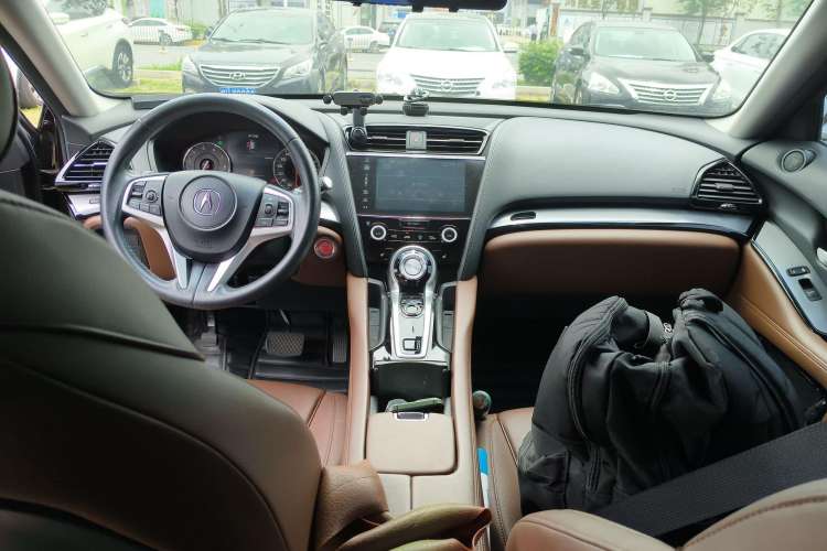 Used Acura CDX 2019 1.5T Two-Wheel Drive Deluxe Edition