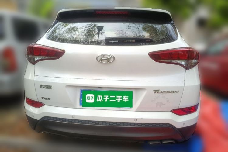 Used Hyundai Tucson 2015 1.6T Dual-Clutch Two-Wheel-Drive Smart Model Rear