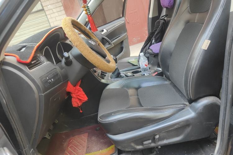 Used Zotye T600 2014 1.5T Manual Flagship Version Left Front Seat