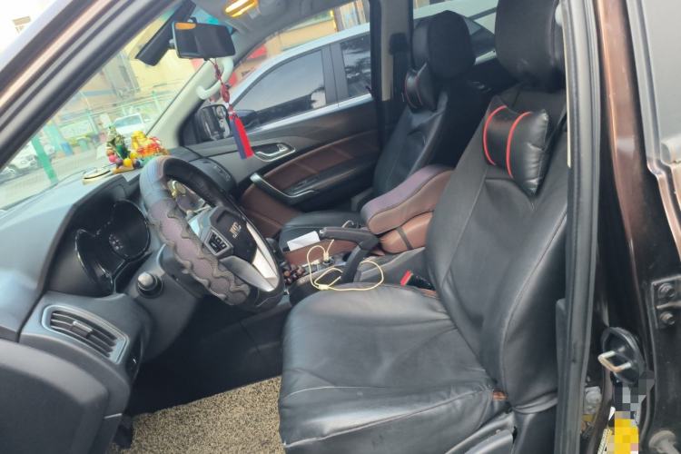 Used JMC Yuhu 7 2017 2.0T Gasoline Automatic Two-Wheel Drive Luxury Edition JX4G20A5L