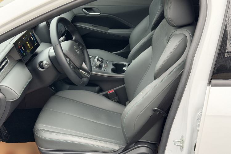 Used BYD Qin PLUS 2025 DM-i Smart Drive 55KM Leading Model