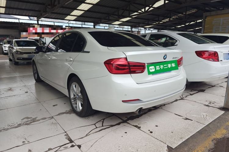 Used BMW 3 Series 2016 320Li Ambition Model
