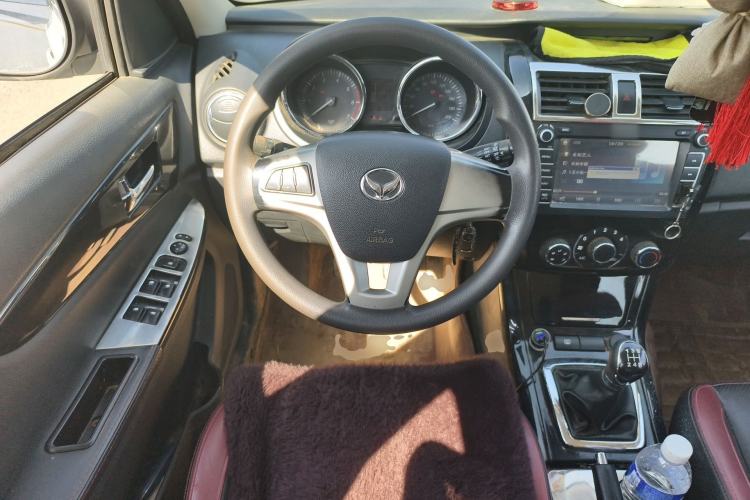 Used HYOSOW S3 2014 1.5L Comfort Version China IV Emission Standard Steering Wheel