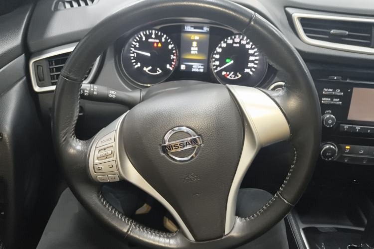 Used Nissan X-Trail 2016 2.0L CVT Smart Enjoyment Version 4WD
