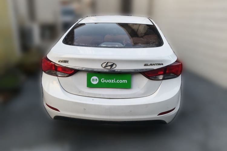 Used Hyundai Elantra (5th Generation / Langdong) 2016 1.6L Automatic Smart Version
