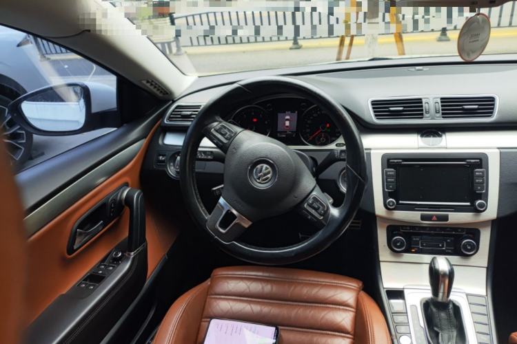 Used Volkswagen FAW-Volkswagen CC 2012 2.0 TSI Luxury Model Steering Wheel