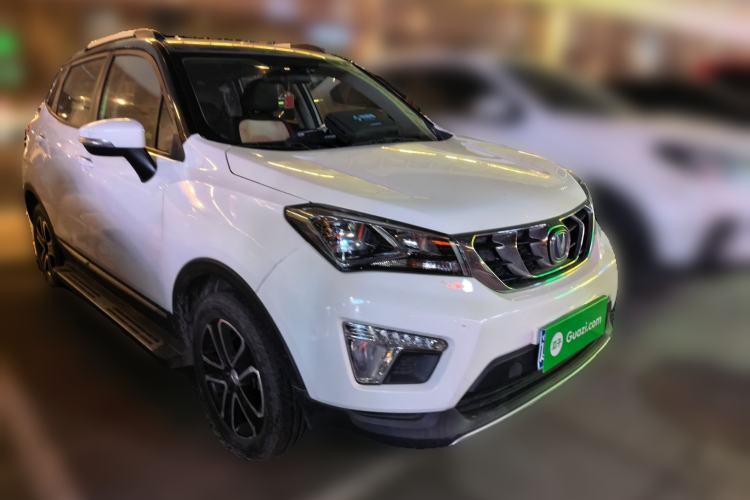 Used CHANGAN CS15 2016 1.5L Automatic Fashion Edition Front Right 45 Deg