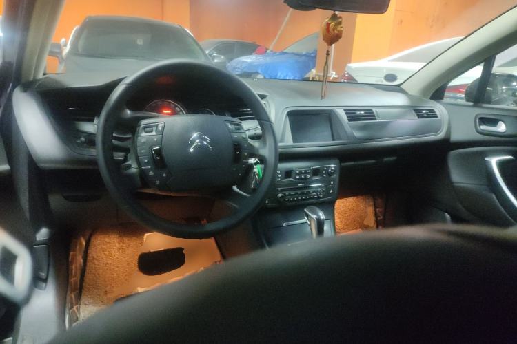 Used Citroen C5 2014 1.6T Automatic Luxury Model
