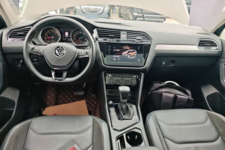 Used Volkswagen Tiguan L 2021 330TSI Automatic Two-Wheel Drive Smart Edition