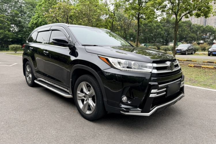 Used Toyota Highlander 2018 2.0T Two-Wheel Drive Luxury Edition 7 Seats China VI Standard Exterior 2