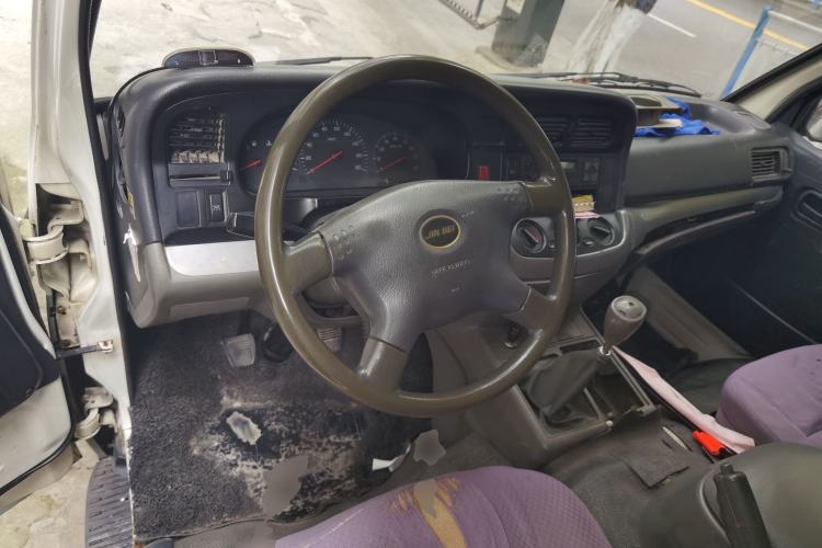 Used Jinbei Hiace 2011 2.0L 5th Generation Kuaiyunwang Standard Version 4G19 Steering Wheel