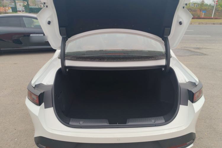 Used CHANGAN Eado PHEV 2025 Smart New Blue Whale 145KM Battleship Edition