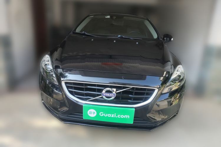 Used Volvo V40 2015 1.6T Zhiyi Edition