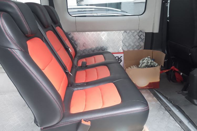 Used Iveco Eurocargo 2021 3.0T Automatic Chaorui Short Wheelbase High-Roof Side-Sliding Door F1C