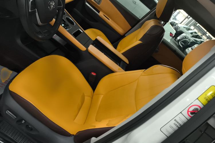 Used Toyota Granvia 2023 2.5L Hybrid Comfort Edition