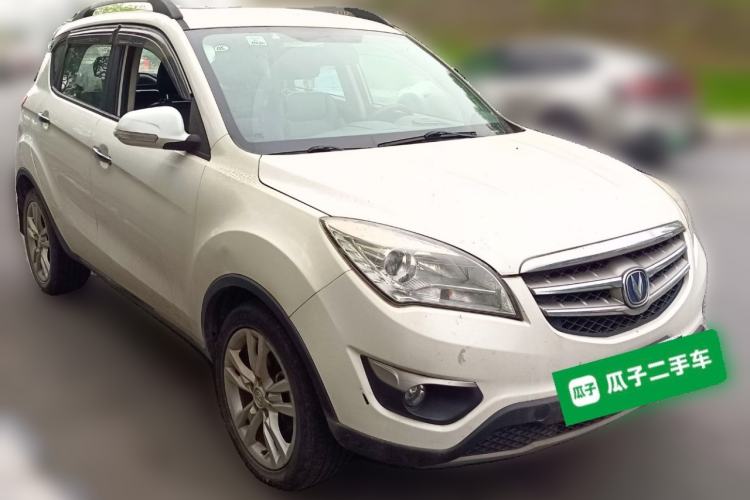 Used CHANGAN CS35 2014 1.6L Automatic Luxury Navigation Model China IV Standard Front Right 45 Deg