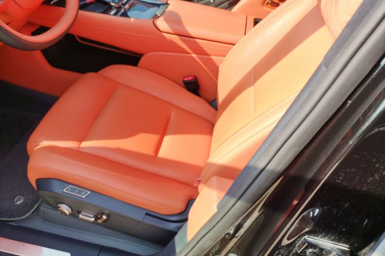 Used Lynk & Co 900 2025 1.5T Ultra
