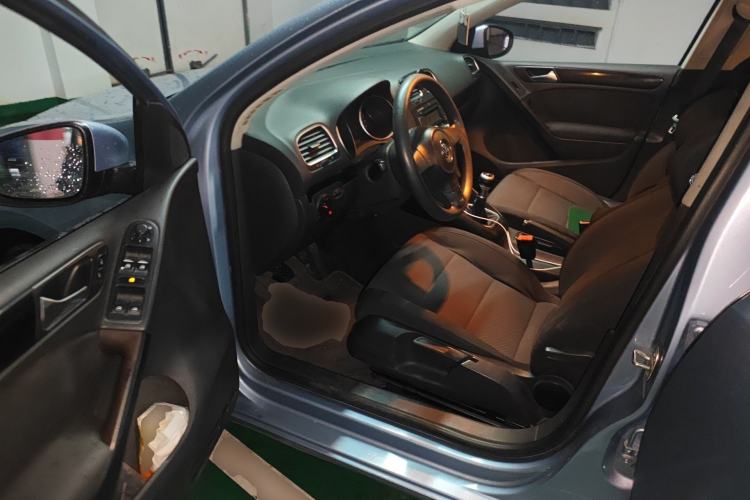 Used Volkswagen Golf 2010 1.4 TSI Manual Comfort Model Driver Seat