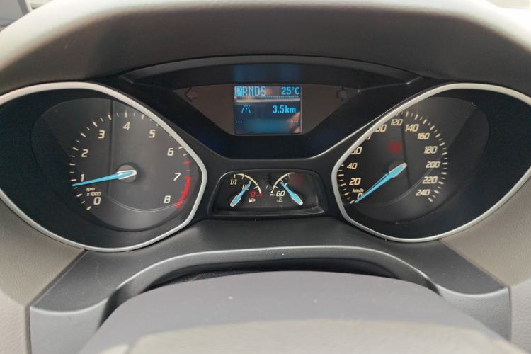 Used Ford Focus 2012 Sedan 1.6L Automatic Comfort Model
