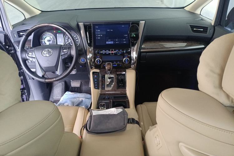 Used Toyota Alphard 2023 Dual-Motor 2.5L Premium Golden Edition
