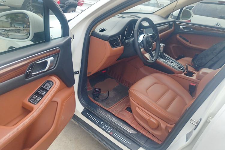 Used Zotye SR9 2017 2.0T Automatic Ultimate Light Edition
