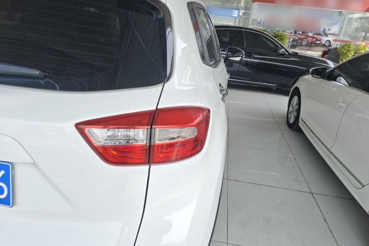 Used Changan CS15 2016 1.5L Automatic Fashion Edition
