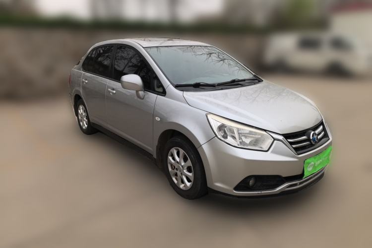 Used Venucia D50 2015 1.6L Manual Luxury Edition
