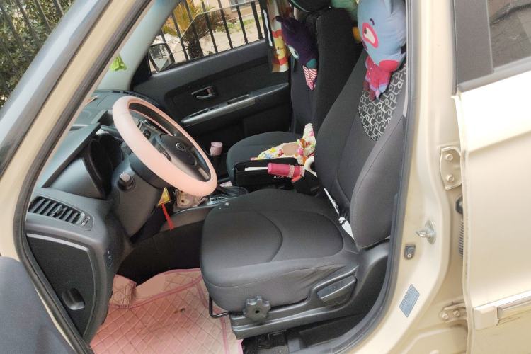 Used Kia Soul 2013 1.6L AT GL Left Front Seat