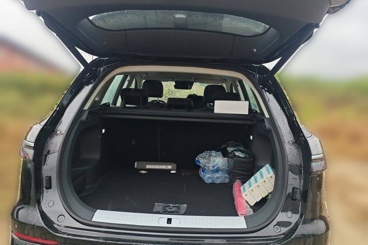 Used Hongqi HS5 2025 2.0T Two-Wheel Drive Flagship Pro Edition
