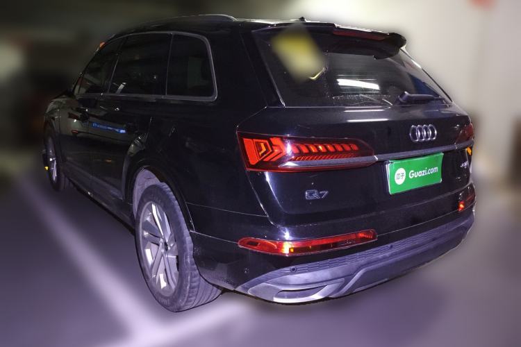 Used Audi Q7 2021 45 TFSI quattro S line Sport model