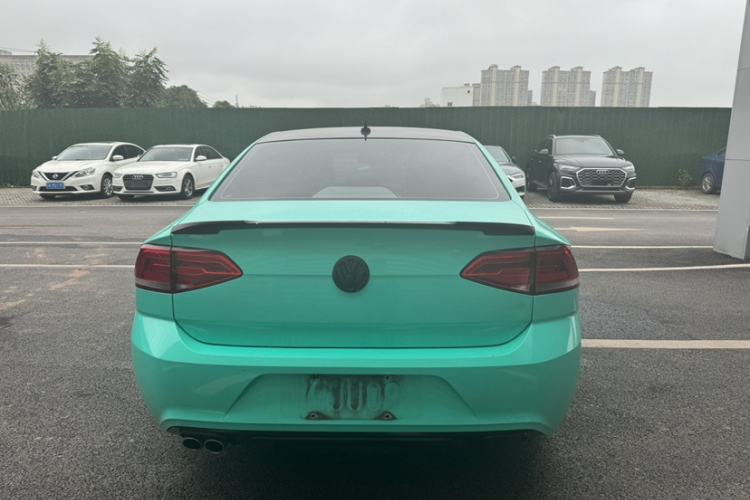 Used Volkswagen Lamando 2017 230TSI DSG Fashion Edition
