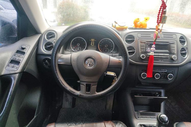 Used Volkswagen Tiguan 2012 1.4TSI Manual Two-Wheel-Drive Urban Edition Steering Wheel