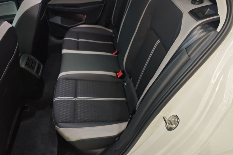 Used Volkswagen Golf 2026 300TSI Pro
