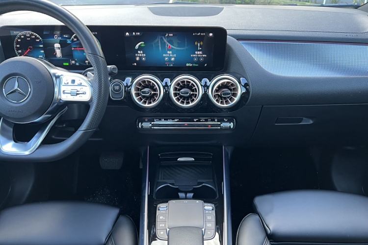 Used Mercedes-Benz EQA 2022 EQA 300 4MATIC Launch Edition
